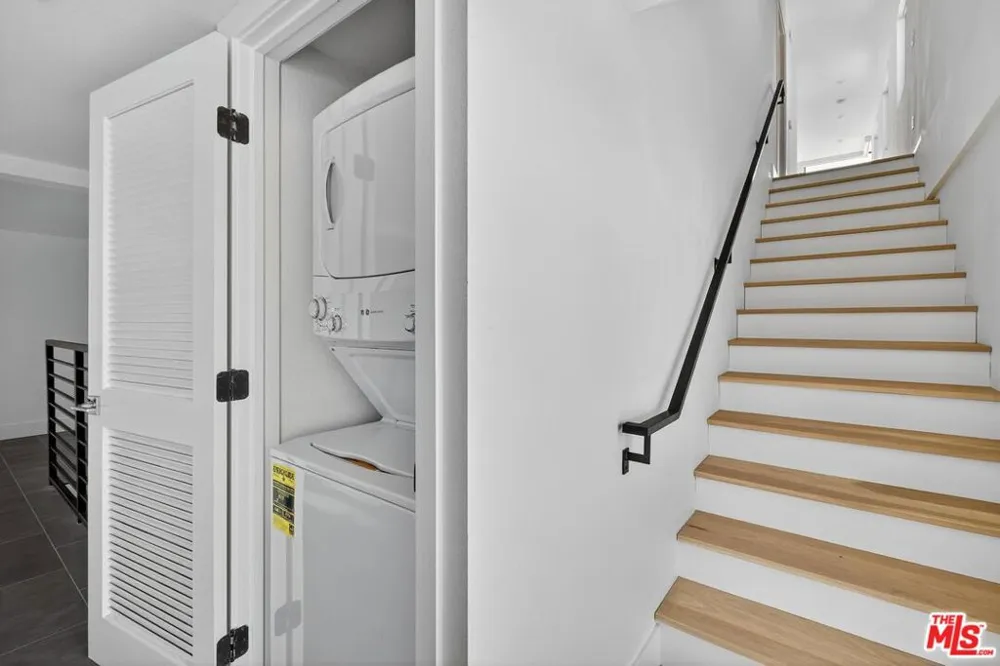 2412 Eads Street #2 Los Angeles, CA 90031