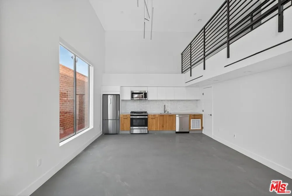 2412 Eads Street #2 Los Angeles, CA 90031