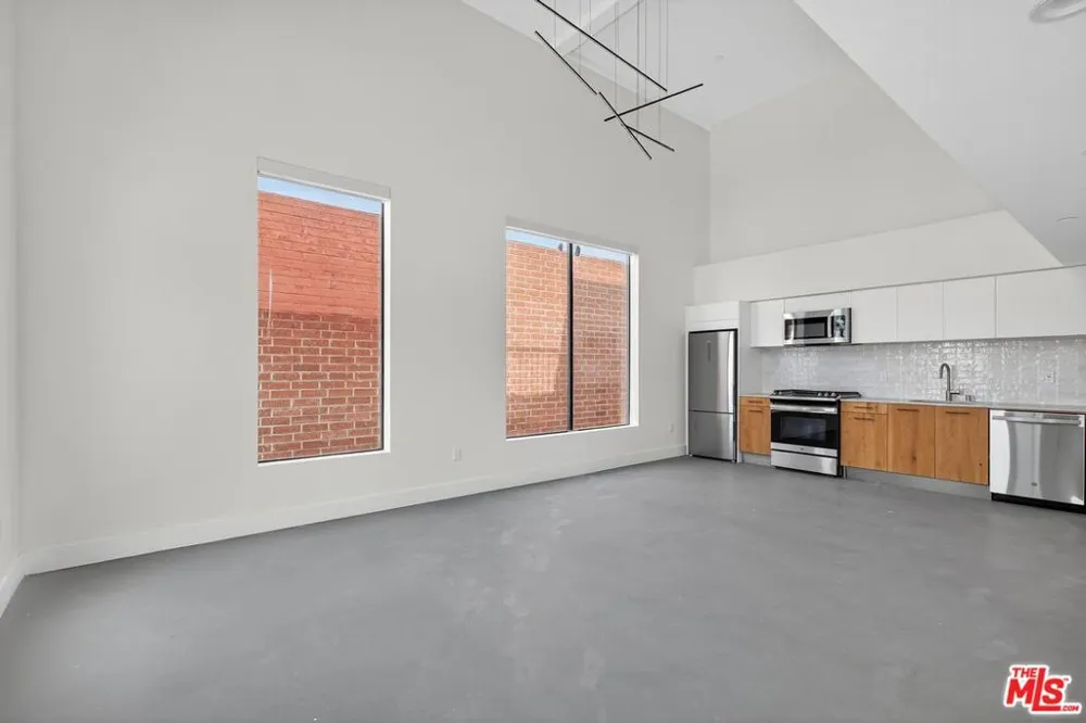 2412 Eads Street #2 Los Angeles, CA 90031
