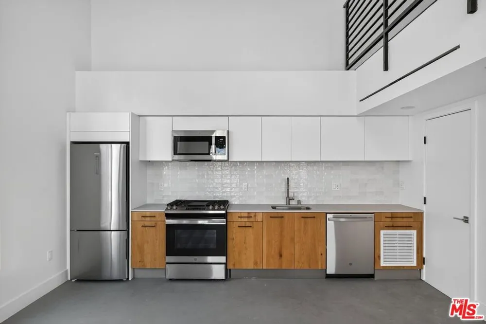 2412 Eads Street #2 Los Angeles, CA 90031