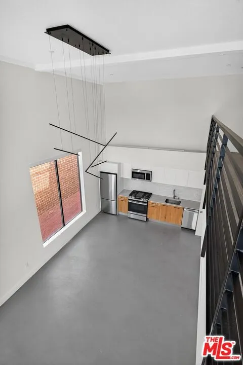 2412 Eads Street #2 Los Angeles, CA 90031