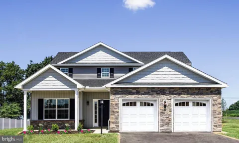 3 GARDENIA LN