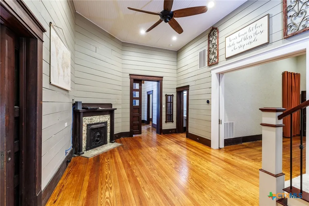 604 Saint Michael Street Gonzales, TX 78629