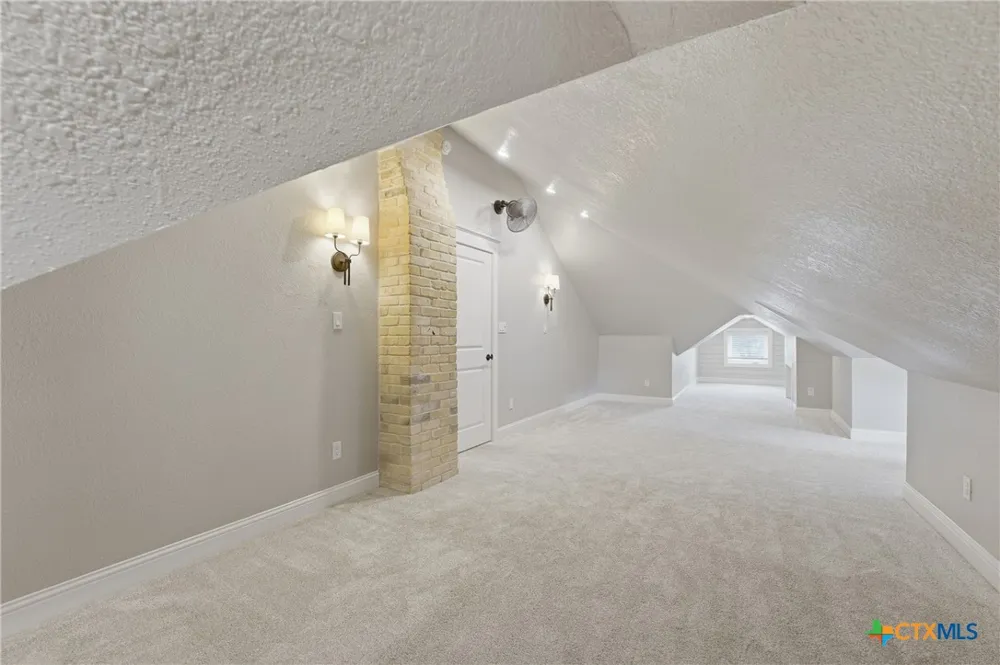 604 Saint Michael Street Gonzales, TX 78629