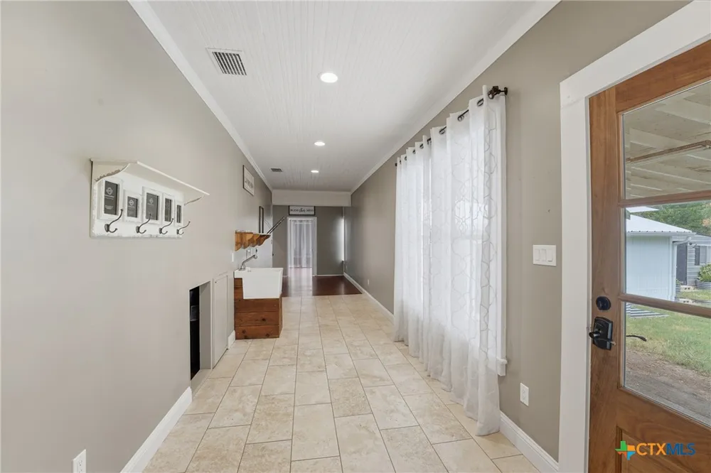 604 Saint Michael Street Gonzales, TX 78629