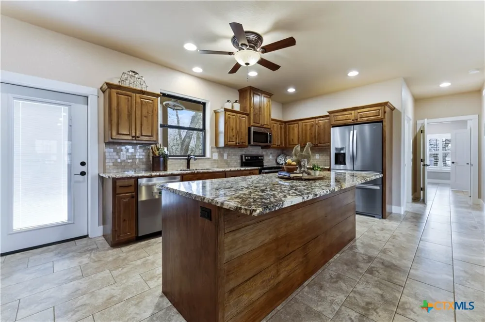 203 Champions (TWO HOMES) Boulevard La Vernia, TX 78121