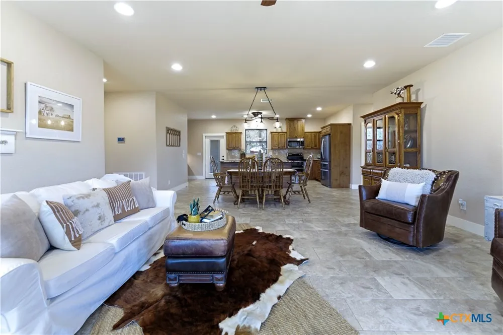203 Champions (TWO HOMES) Boulevard La Vernia, TX 78121