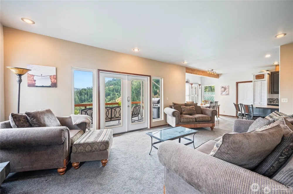 9505 Plateau Road Cashmere, WA 98815