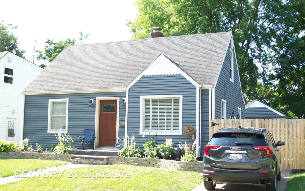 717 Huron Street Flint City, MI 48507