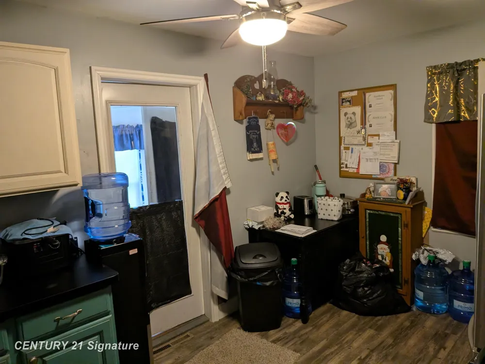 717 Huron Street Flint City, MI 48507