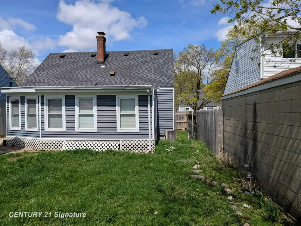 717 Huron Street Flint City, MI 48507