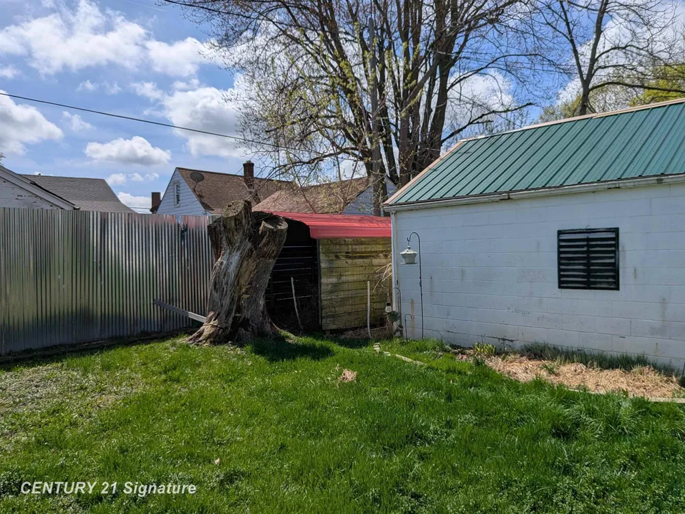 717 Huron Street Flint City, MI 48507