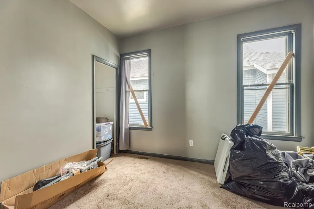 1109 Rawlins Street Port Huron City, MI 48060