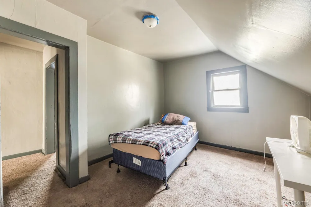 1109 Rawlins Street Port Huron City, MI 48060