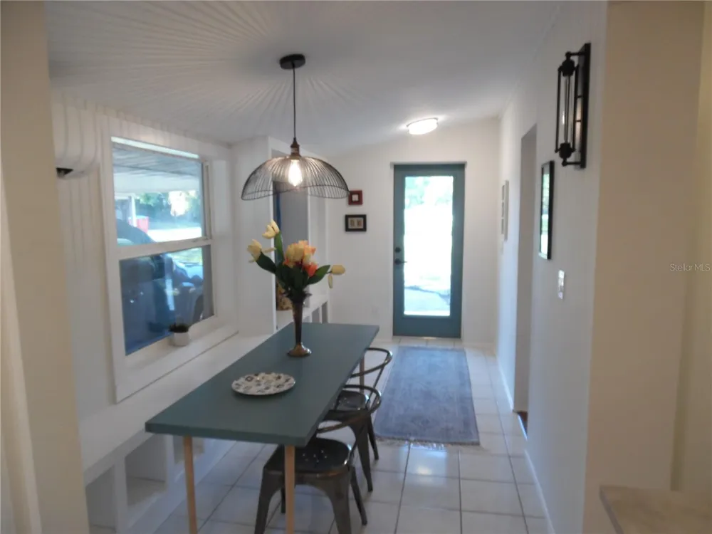 5487 70TH WAY St Petersburg, FL 33709