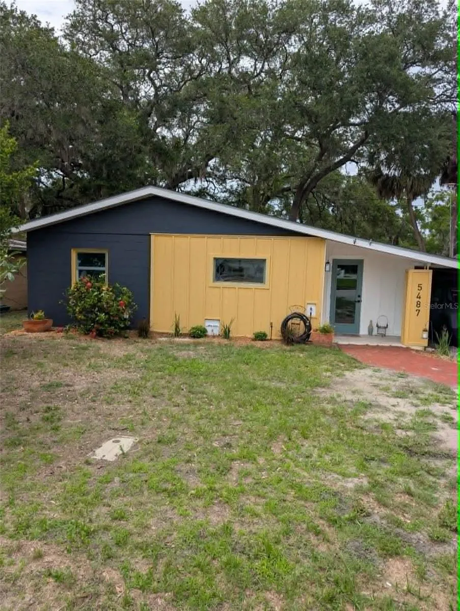 5487 70TH WAY St Petersburg, FL 33709