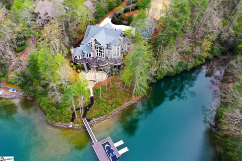 134 Teaberry Lane