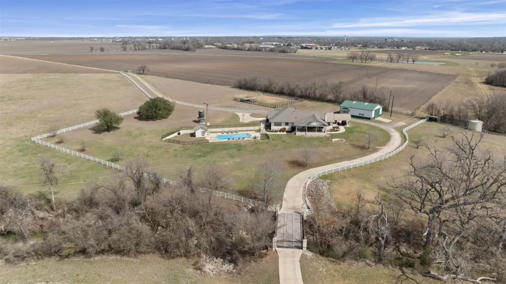 Address Not Shown Holland, TX 76534