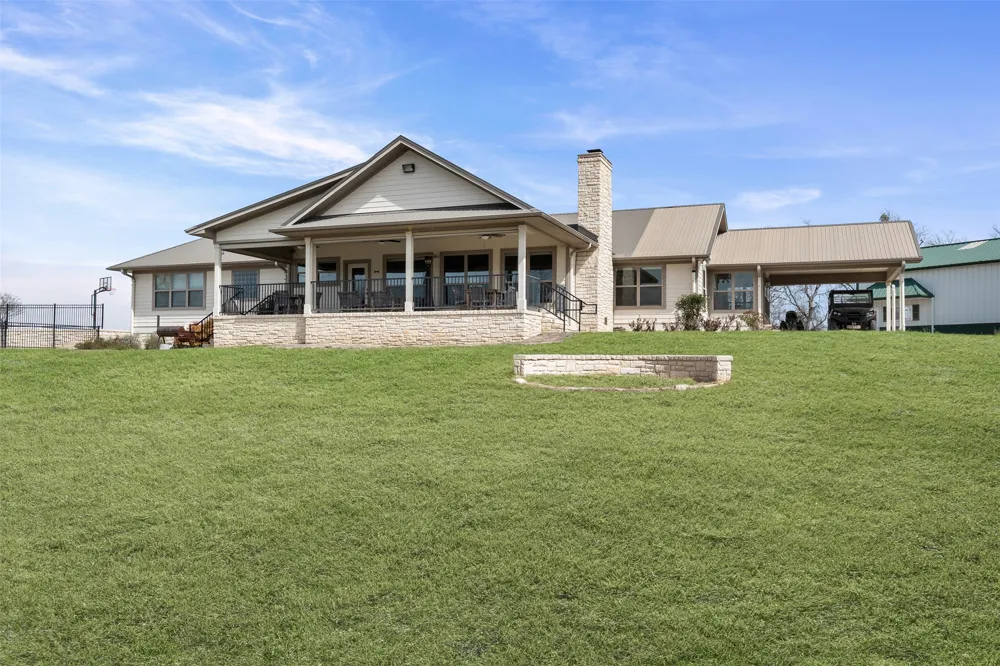Address Not Shown Holland, TX 76534