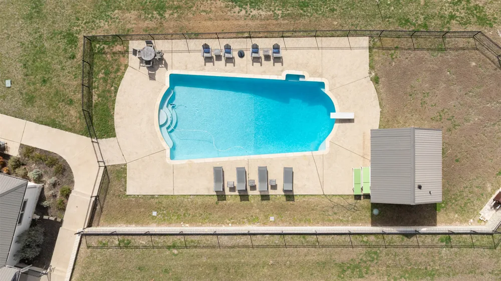 Address Not Shown Holland, TX 76534