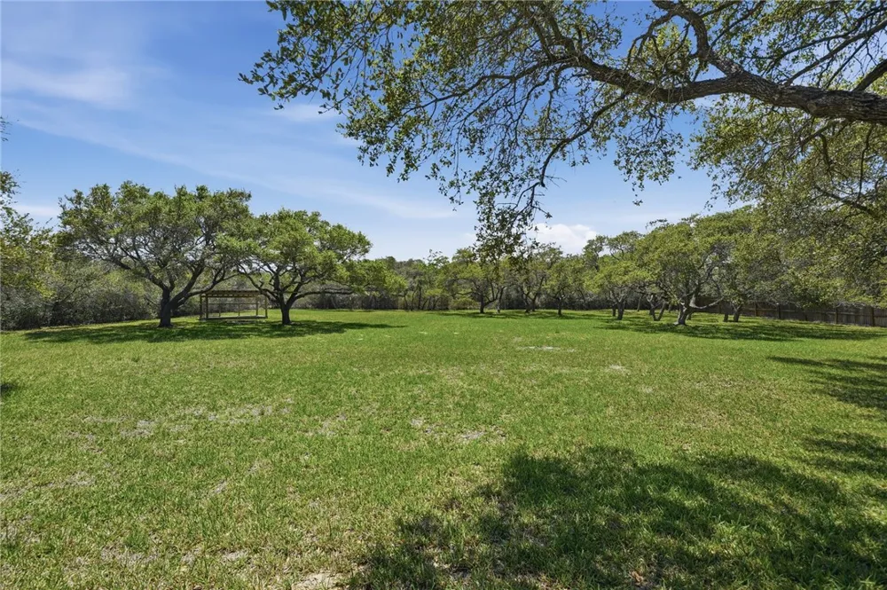 1663 Mooney Ingleside, TX 78362