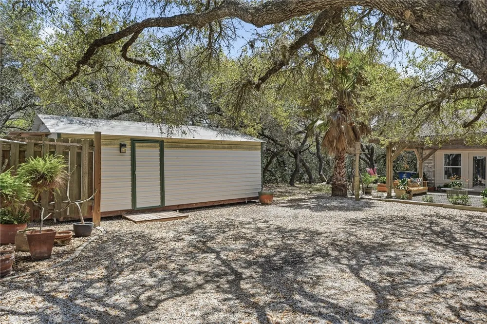 1663 Mooney Ingleside, TX 78362