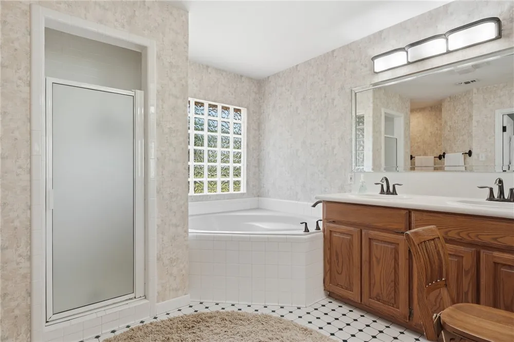 1663 Mooney Ingleside, TX 78362