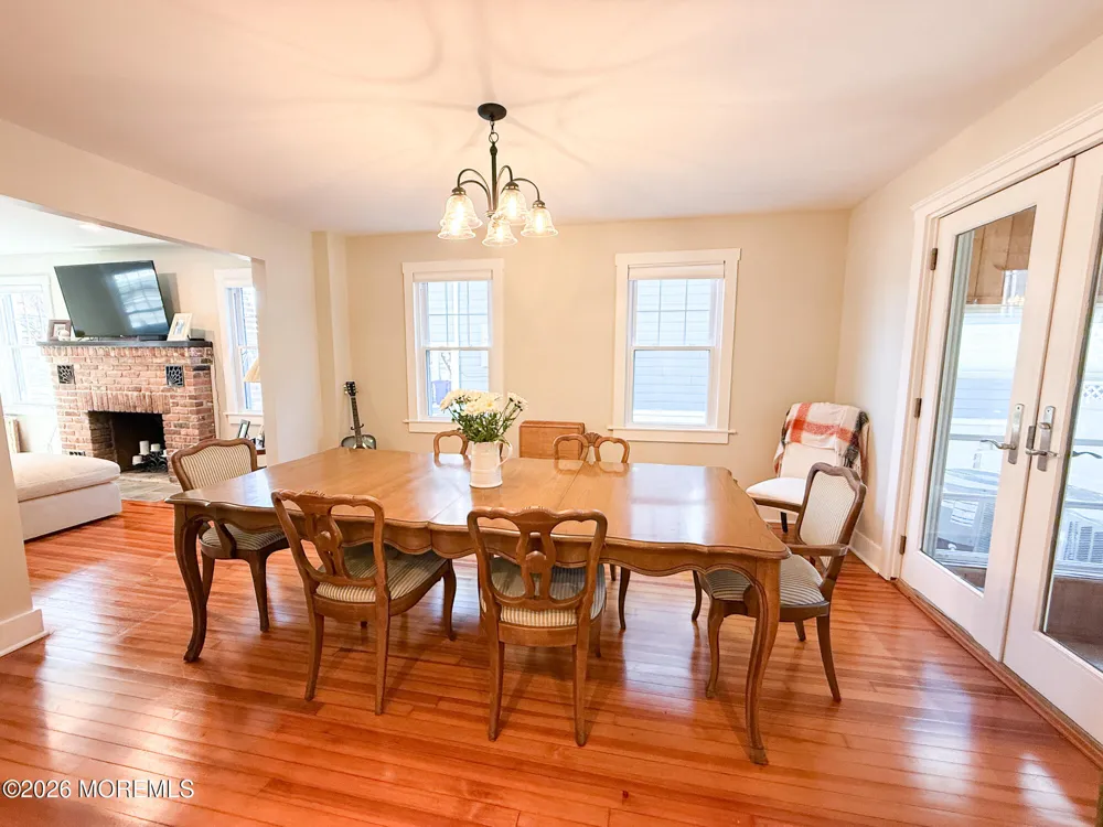 25 Ocean Avenue Manasquan, NJ 08736