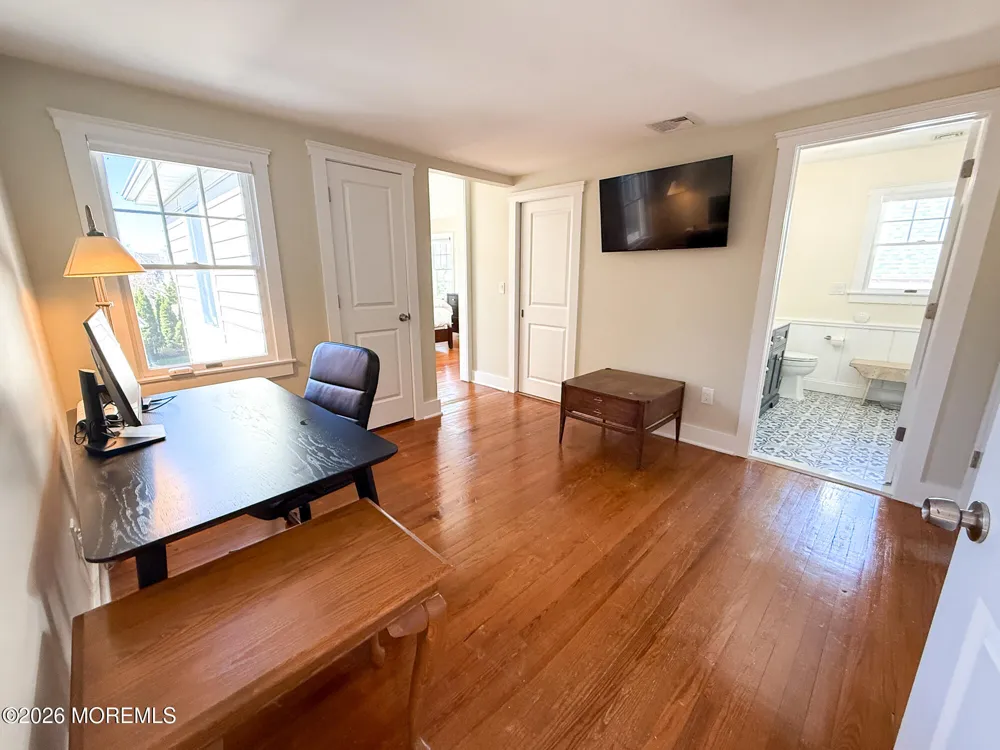 25 Ocean Avenue Manasquan, NJ 08736