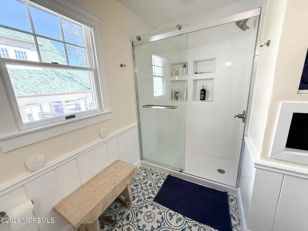 25 Ocean Avenue Manasquan, NJ 08736