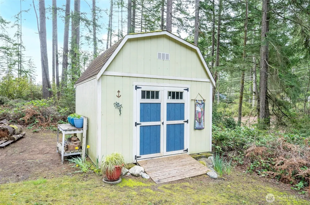 5501 NW Glenn Firs Lane Silverdale, WA 98383