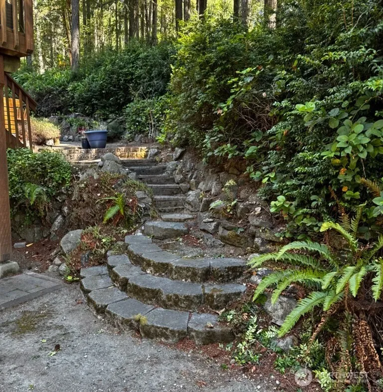5501 NW Glenn Firs Lane Silverdale, WA 98383