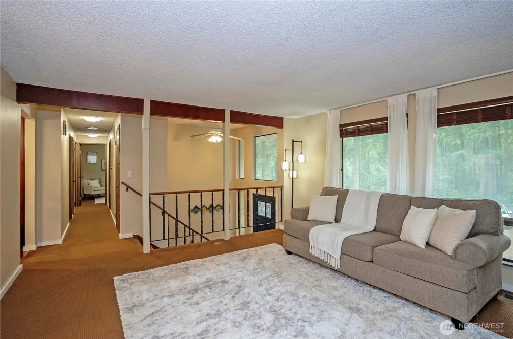 5501 NW Glenn Firs Lane Silverdale, WA 98383