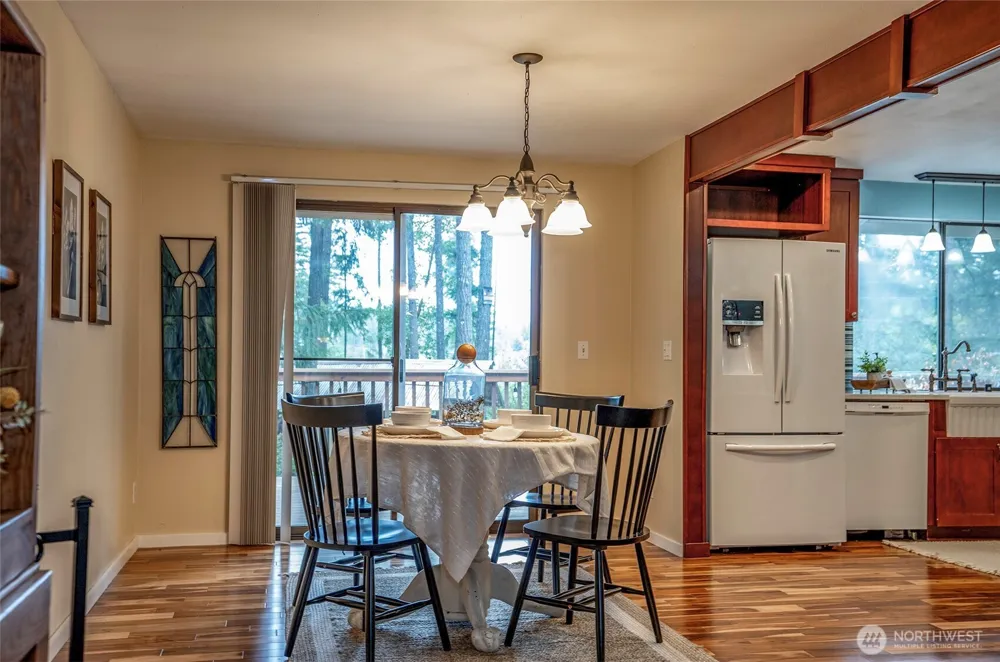 5501 NW Glenn Firs Lane Silverdale, WA 98383