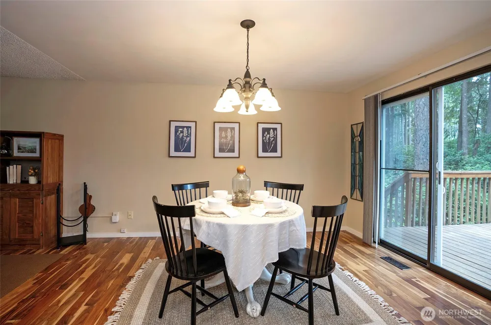 5501 NW Glenn Firs Lane Silverdale, WA 98383