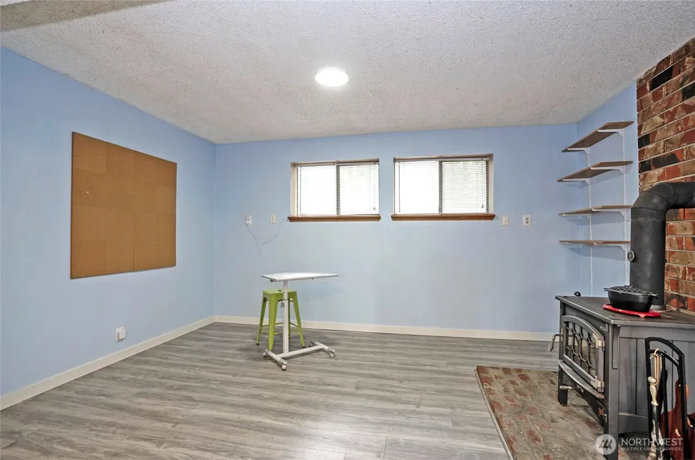 5501 NW Glenn Firs Lane Silverdale, WA 98383