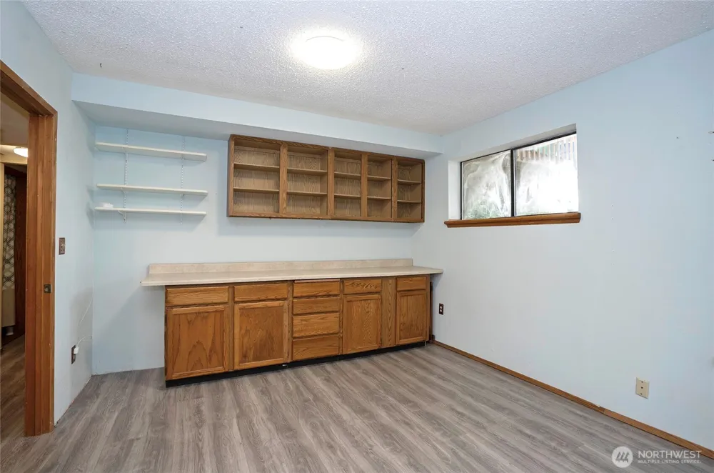 5501 NW Glenn Firs Lane Silverdale, WA 98383
