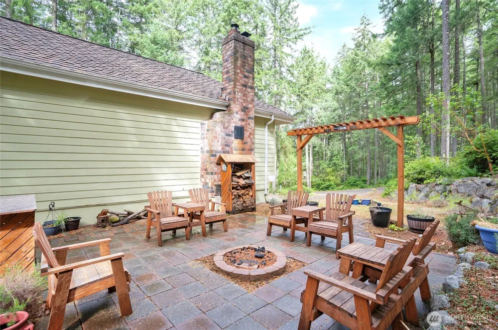 5501 NW Glenn Firs Lane Silverdale, WA 98383