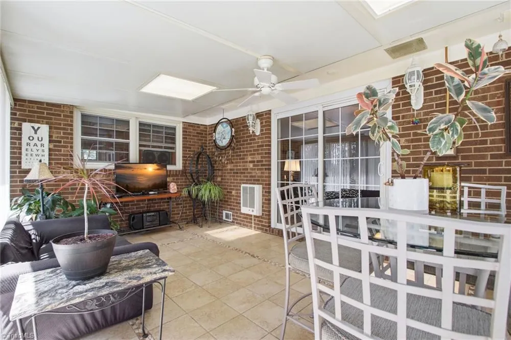 1515 Holly Circle Wilkesboro, NC 28697