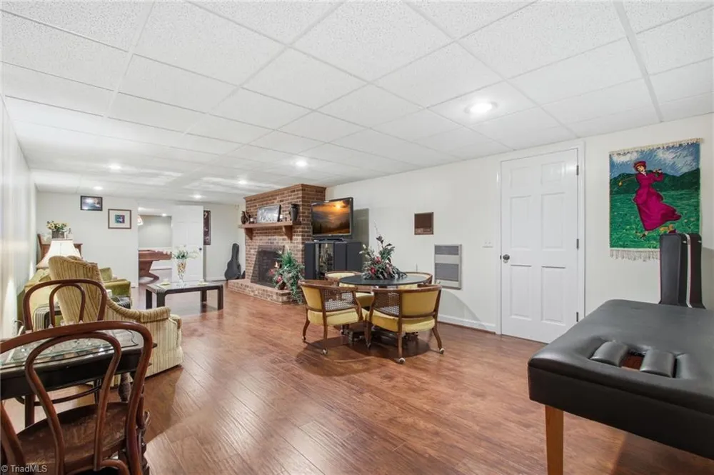 1515 Holly Circle Wilkesboro, NC 28697