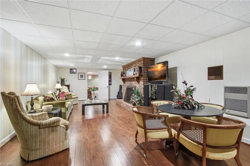 1515 Holly Circle Wilkesboro, NC 28697