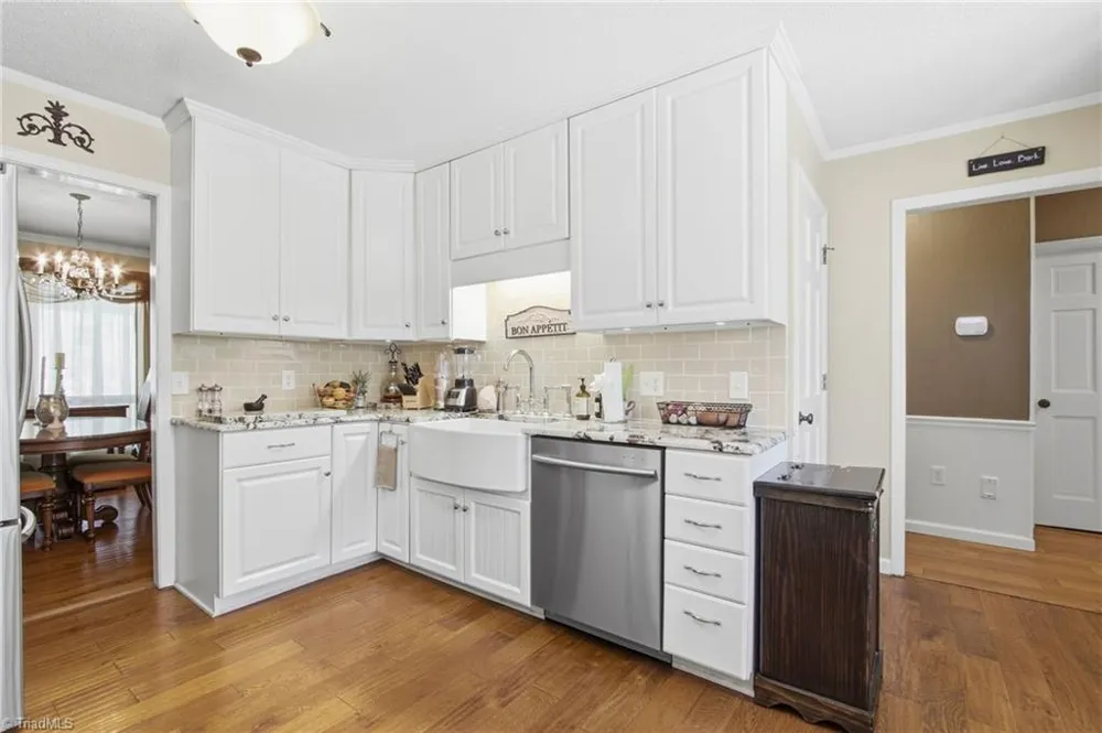 1515 Holly Circle Wilkesboro, NC 28697