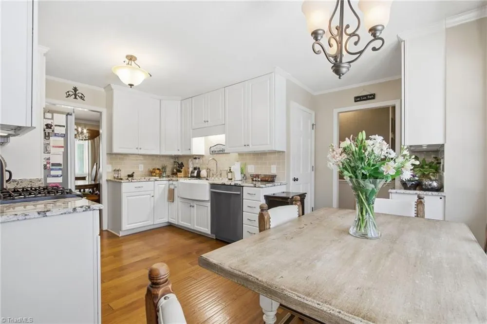 1515 Holly Circle Wilkesboro, NC 28697