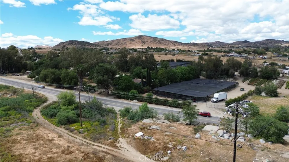 OLD ELSINORE #10 ROAD Perris, CA 92570