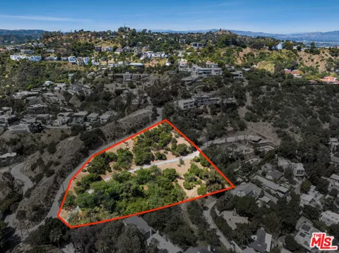 1858 Blue Heights Drive