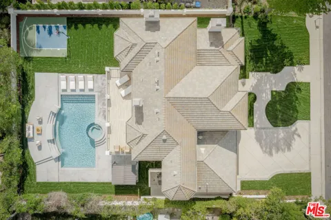 25532 Gaylord Court