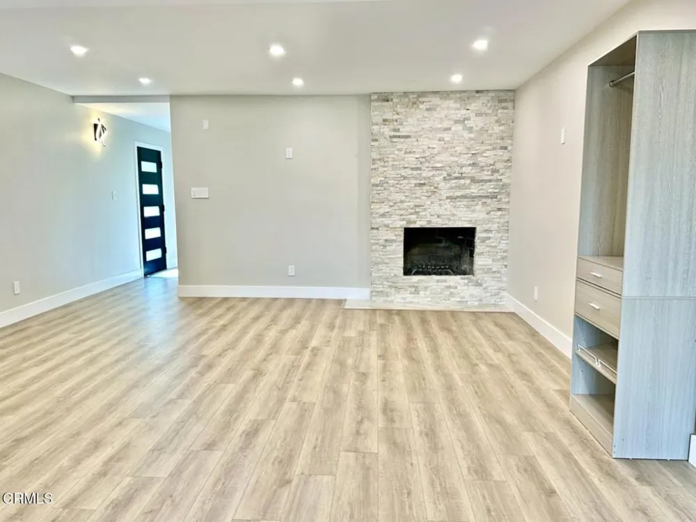 16744 Ludlow Street Granada Hills, CA 91344