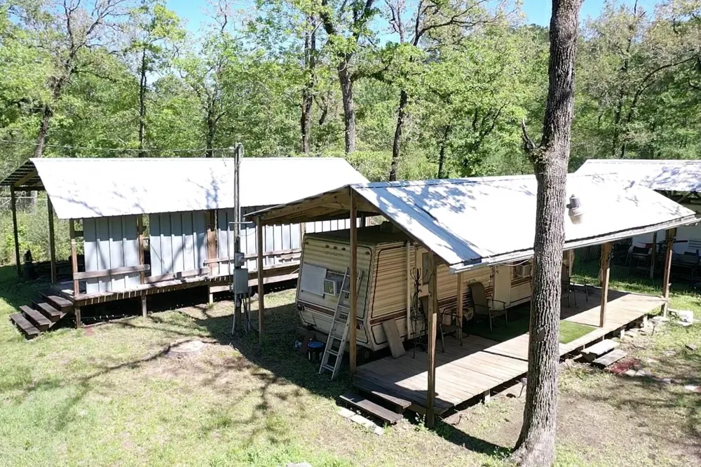9884 Rocky Ridge Lane Madisonville, TX 77864