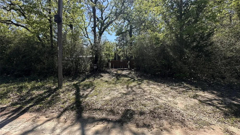 9884 Rocky Ridge Lane Madisonville, TX 77864