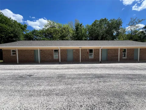 1231 Sycamore Avenue #D